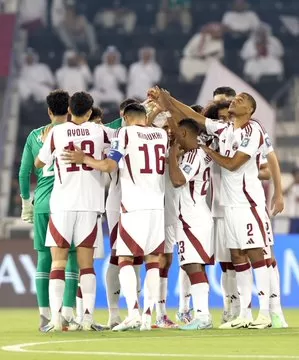 الإمارات تهزم عُمان وتقترب من المونديال