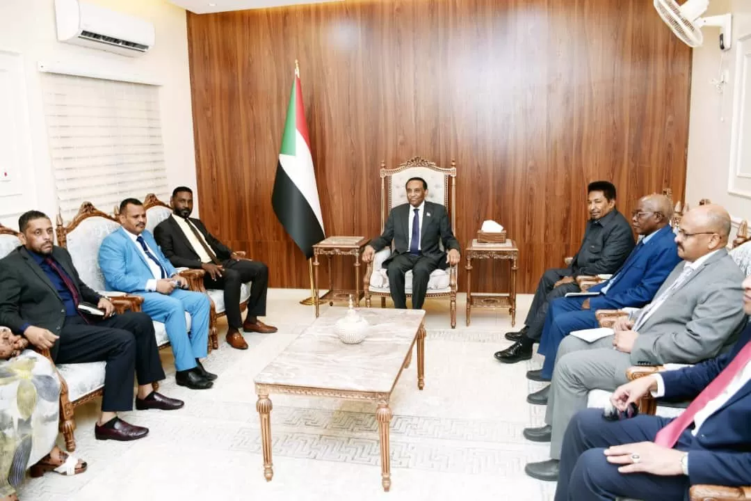 كامل يوجه بتشكيل لجنة عليا مشتركة بين الحكومة والنادي لمتابعة تنفيذ المشاريع