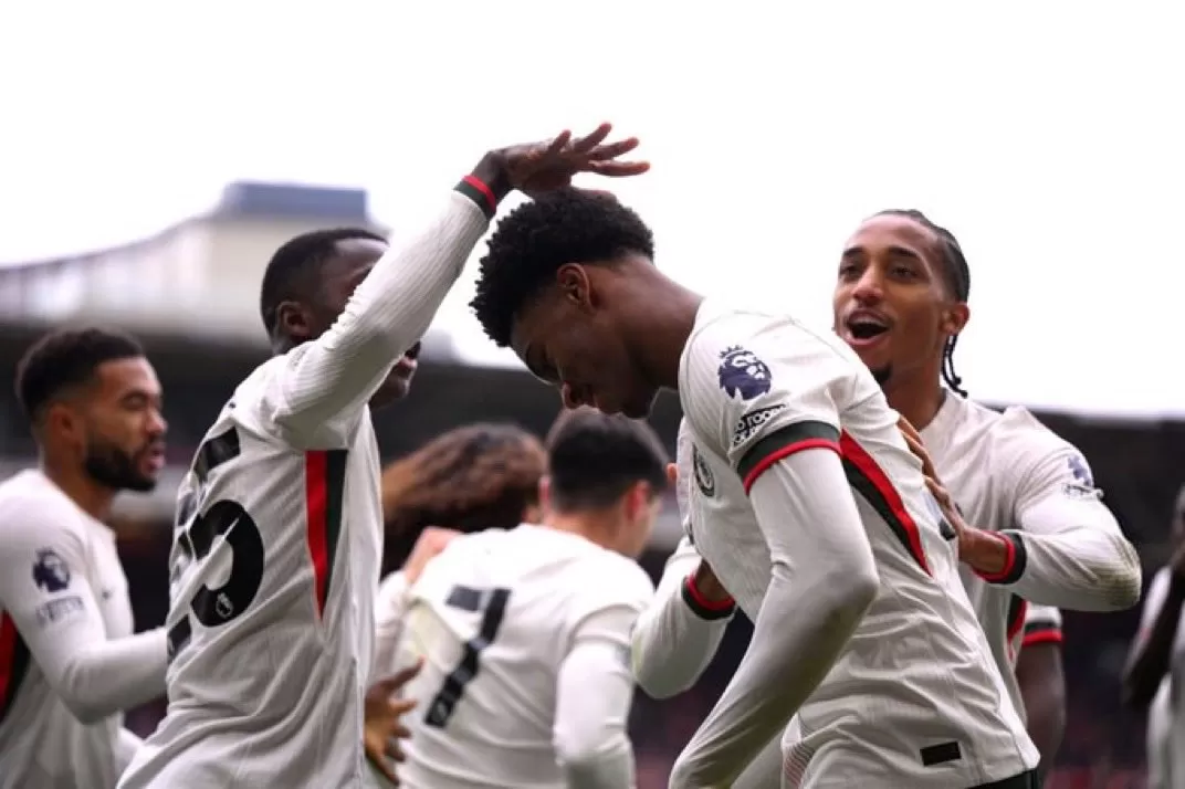 تشيلسي يفوز بالثلاثة.. ونوتنغهام يقيل مدربه