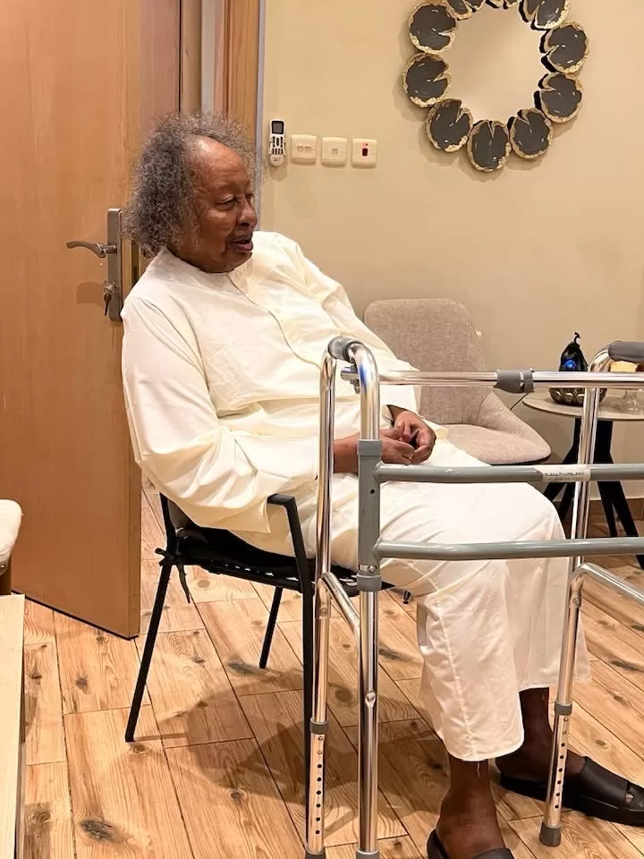 شداد يتعافى من وعكة صحية ويطمئن محبيه شداد يتعافى من وعكة صحية ويطمئن محبيه