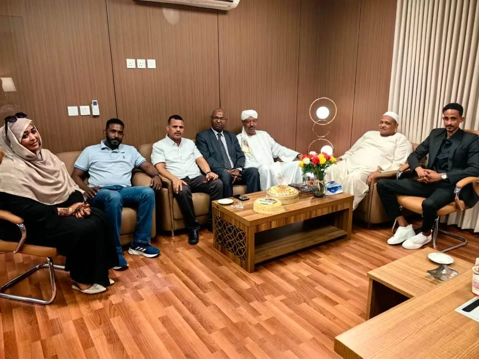 المستشار عمار الحاج يزور آكشن سبورت ويشيد باسلوبها المهني