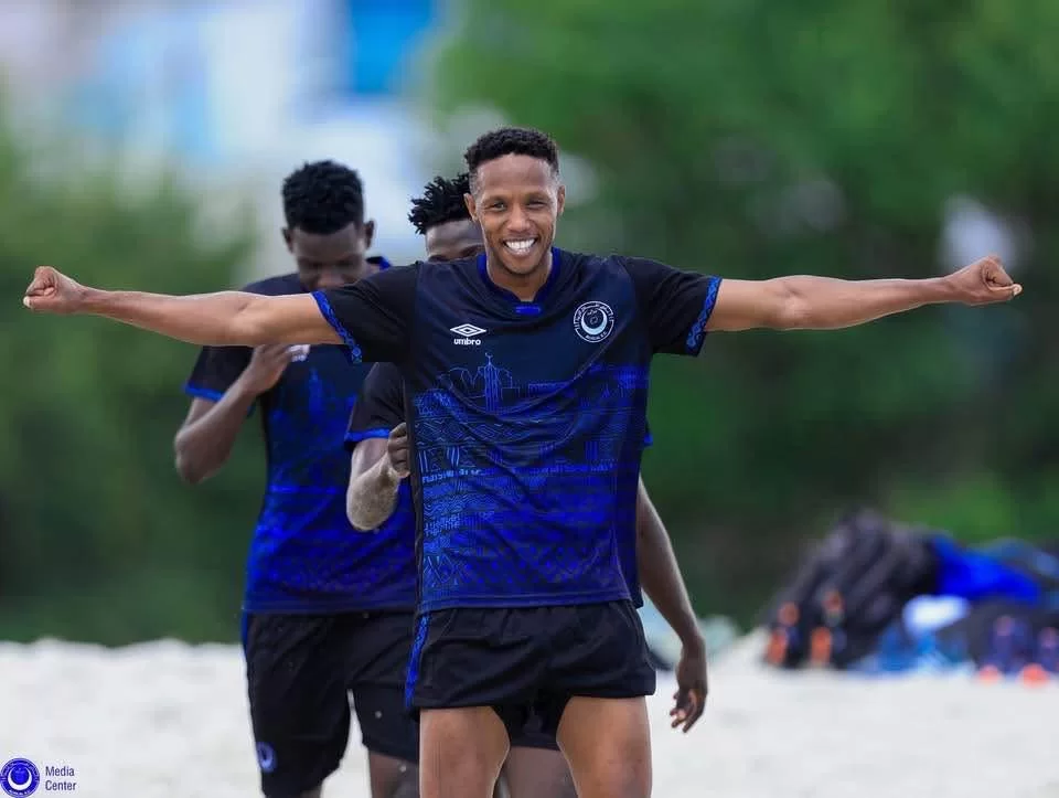 الهلال يتدرب على الرمال وريجيكامب يرفع اللياقة