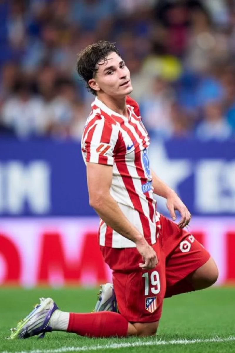 أتلتيكو يفقد ألفاريز في مواجهة ليفربول اليوم