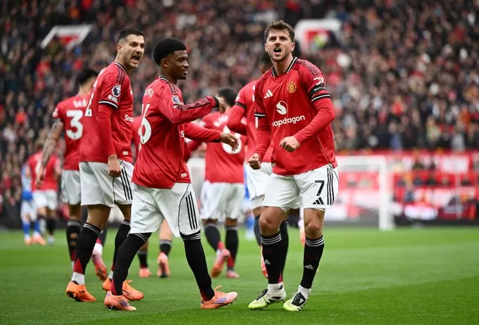 مانشستر يونايتد يهزم سندرلاند بثنائية نظيفة