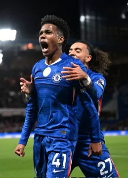 تشيلسي يلدغ ليفربول في الوقت القاتل