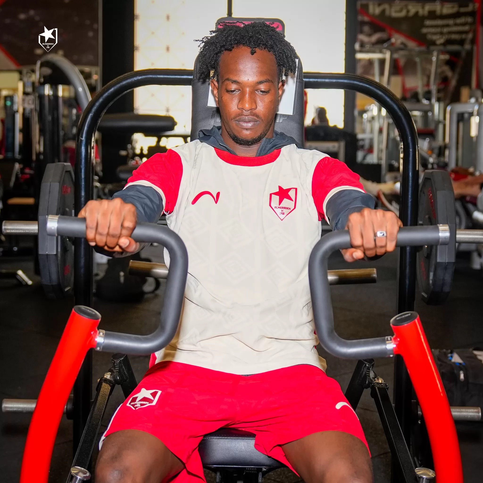 المريخ بين معركة بناء الفريق وتجديد القلعة الحمراء