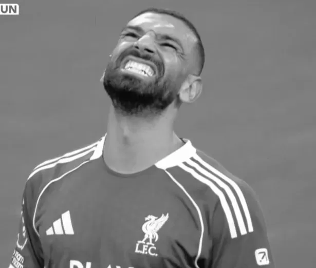 بعد تراجع مستواه.. محمد صلاح في مرمى النيران