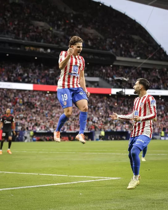 أتلتيكو مدريد يكسب إشبيلية بثلاثية نظيفة