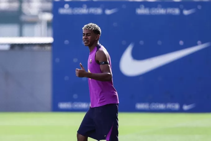 انفصال يامال ونيكي نيكول والسر وراء "جليسة الأطفال" انفصال يامال ونيكي نيكول والسر وراء "جليسة الأطفال"