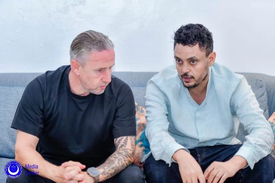 عزلنا الفريق عن الأزمات لتحقيق الاستقرار