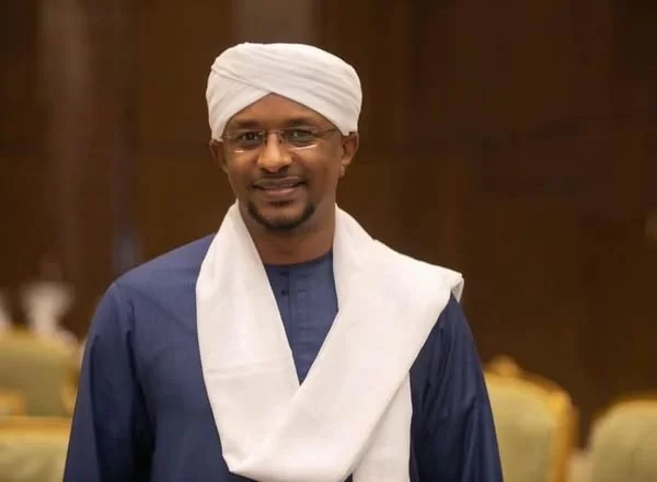 رفض نادي النصر من أجل التحفيظ .. وخاض تجارب إذاعية مبكرة قبل الشروق